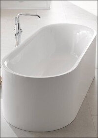 Grohe launcht vierte Badkeramiklinie und bringt erstmals auch Badewannen