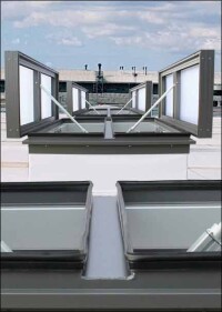 Neue NRWG-Doppelklappe von Roda schafft aerodynamisch wirksame Öffnung von 6,7 m²