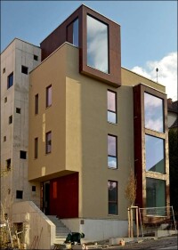 Passt das? Modernes Mehrfamilienhaus in Holzbauweise im Weimarer Jugendstil-Viertel
