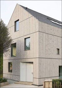 „Klimaholzhaus“ mit konfigurierbaren Massiv-Holzbauelementen made of Ligno