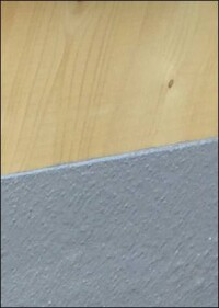 Feuchtigkeitsschäden mit diffusionsfähigem Flüssigkunststoff vermeiden