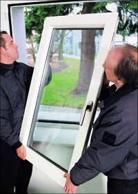 Teurer Fenstertausch in einer Wohnanlage