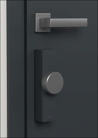 Somfy präsentierte auf der CES  erstmals TaHoma Switch und Door Keeper