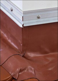 Universal-Anschlussband und nageldichte Unterdeckbahn neu von Creaton