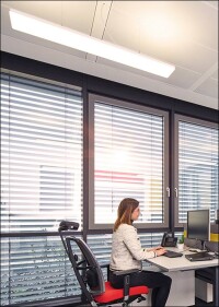 Beleuchtung und Sonnenschutz Hand in Hand: Trilux und Warema kooperieren