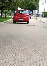 Reduzierter Verkehrslärm dank lärmarmem Aufbau von Pflasterklinkerflächen