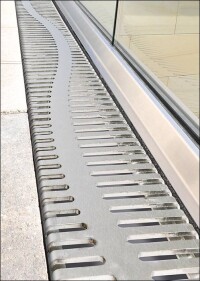 Rivo und Perla, die neuen Edelstahl-Designroste von Richard Brink