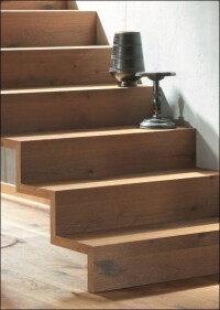 Treppen und Boden aus einem Haro-Guss