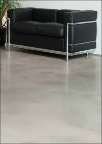 Schnell aushärtende MMA-Bodenbeschichtung in Betonoptik à la Silikal