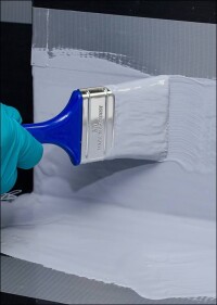 Wurzelfeste Detailabdichtung mit Flüssigkunststoff à la Soprema