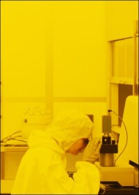 Maßgeschneiderte Lichtkonzepte von Lindner für Healthcare, OPs, Reinräume und Labore