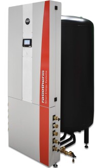 Ratiotherm setzt beim neuen Schichtspeicher Oskar 08 auf smartes Plug & Play