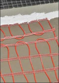 Elektrische Flächenheizung mit PV-Anlage im Sinne des Gebäudeenergiegesetzes (GEG)