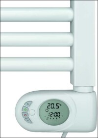 Zehnders Basis-Bad-Heizkörper Zeno mit neuem Heizstab für den rein elektrischen Betrieb