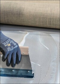 Neues Klebstoffsortiment von Saint Gobain Weber für das bodenlegende Handwerk