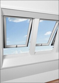 Lichtdurchfluteter Dachraum per Roto-Koppelsparren