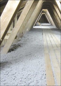 Loft-Zellulosedämmung von CWA für ungenutzte Dachböden