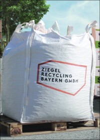 Wohnungsbau mit angeschlossenem Ziegel-Recyclingsystem