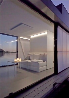 Noraplan uni zur See: Kautschukbeläge im edel-puristischen Loungeboat