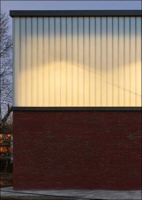 Profilglas mit TWD trifft auf Klinker bei der sportlichen Flugbereitschaft der Bundeswehr