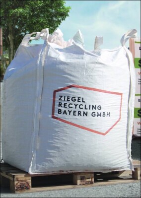 Wohnungsbau mit angeschlossenem Ziegel-Recyclingsystem