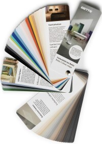 Bette vereinfacht farbige Badplanung mit handlichem Farbfächer