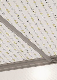 Kunst mit kräftigen Farben auf Markisentüchern