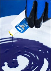 Hosentaschen-taugliche Kontrastfarbe für Verbundabdichtung von Mapei