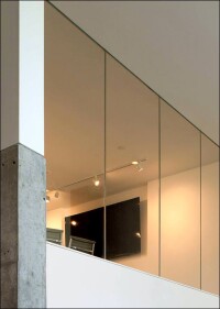 Bauartgenehmigung für rahmenlosen transparenten Brandschutz mit Absturzsicherheit