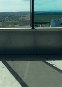 Sonnenschutz per Mikrowaben von MicroShade künftig als Folie für Position 2 im Isolierglas