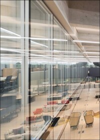 Absturzsichere Innenfassaden neu im Lindner-Programm