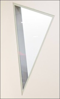 Wandbündige Trockenbauverglasung ohne rechte Winkel neu von Glastec