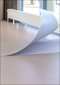 Ease, Puzzle und Modul'up: Neue Loose-Lay-Fliesen, -Planken und -Bahnenware von Forbo