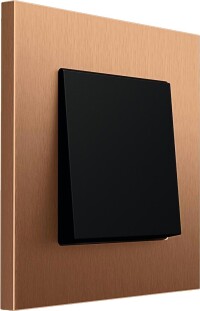 Lichtschalter-Rahmen aus Edelstahl mit PVD-Bronze-Beschichtung von Gira