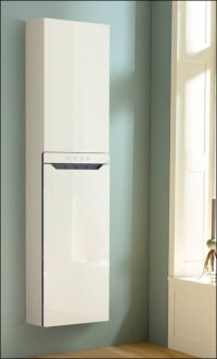 Zehnder integriert sein Wärmekomfortgerät Zenia in einen Badezimmerschrank von Burgbad