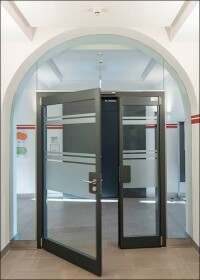 Ein denkmalgeschütztes Spital wird zur Pflegeschule ... mit Brandschutztüren von Hoba