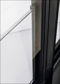 Cero-Schiebefenster von Solarlux mit integriertem französischen Balkon