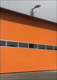 Sektionaltore von Alpha Deuren in Überbreite