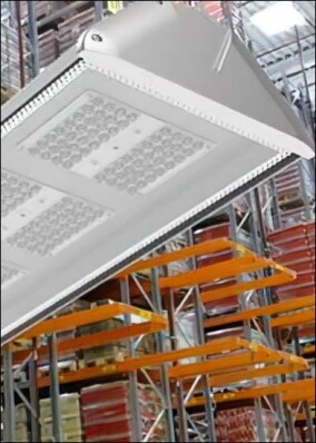 Staub- und strahlwassergeschützte sowie stoßfeste LED-Hallenleuchte von Ledaxo