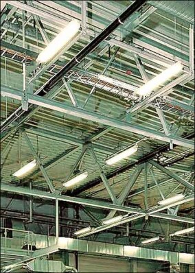 Hell, heller, Stradox: Hallenleuchten von Wasco mit bis zu 93.000 Lumen