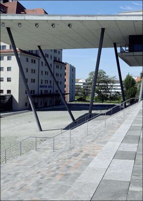 Treppensanierung mit mehr als 2.000 laufenden Metern Stufen