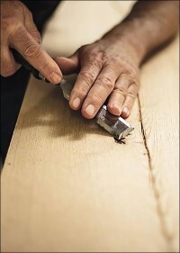 Tegernseer Diele löst Schober-Diele ab: 5 bis 14 m lang und in 16 Grundfarben aus einer Manufaktur