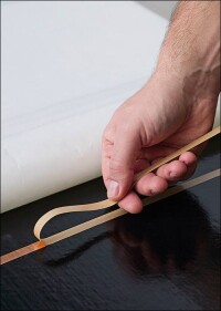 Nora dryfix ed: (Ab)leitfähiger Trockenkleber für ESD-Bodenbeläge aus Kautschuk