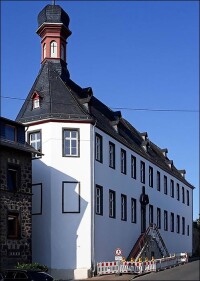 Alte Propstei in Kruft: Lost Place in 5 preisgünstige Mietwohnungen denkmalgerecht umgebaut