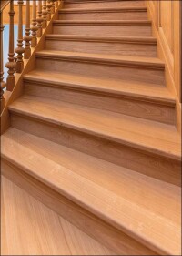 Schutz und Ästhetik hochwertiger Holztreppen à la Remmers