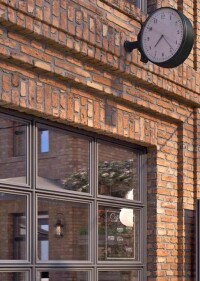 Alufenster neu von Aluhaus: flächenbündig, minimalistisch und im Industrial-Design