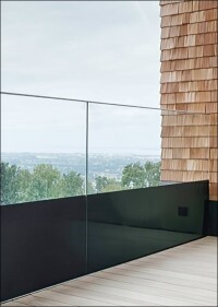 Bestehende Brüstungen und Attiken mit Glas erhöhen