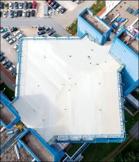 1.000 m² Kinik-Dach in Bamberg flüssig saniert