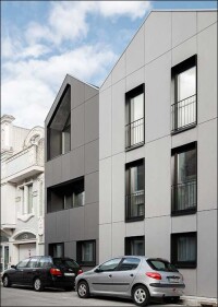 Aparthotel in Portugal setzt Kontrapunkt mit Faserzementtafeln