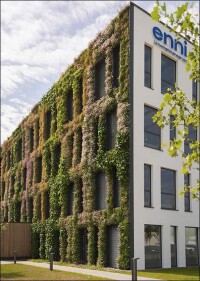 BuGG-Fassadenbegrünung des Jahres 2021 geht an das neue Enni-Verwaltungsgebäude in Moers